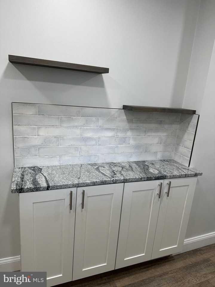 140 Kalos St - Photo 6 of 23