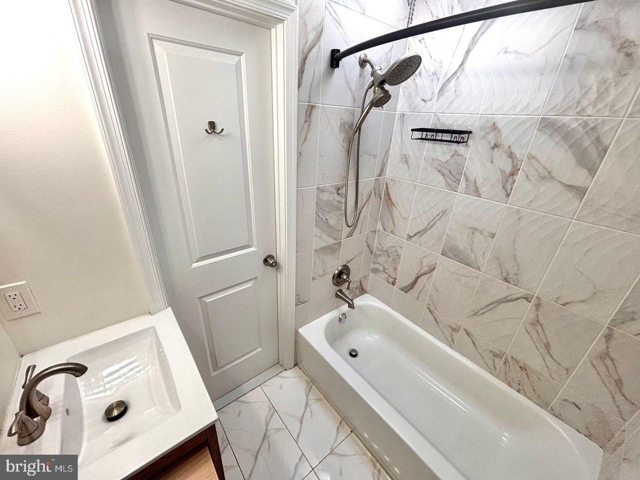 1220 S 13th St #3 - Photo 7 of 17