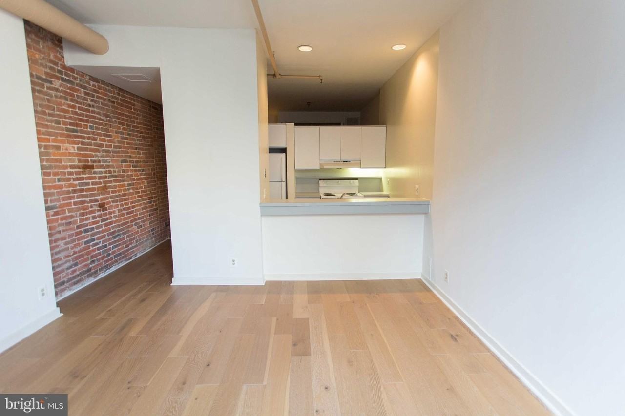 1304 Arch St #306 - Photo 7 of 21