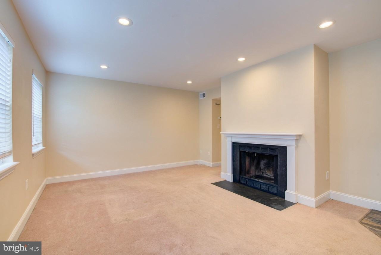 2100 N Scott St #103 - Photo 2 of 27