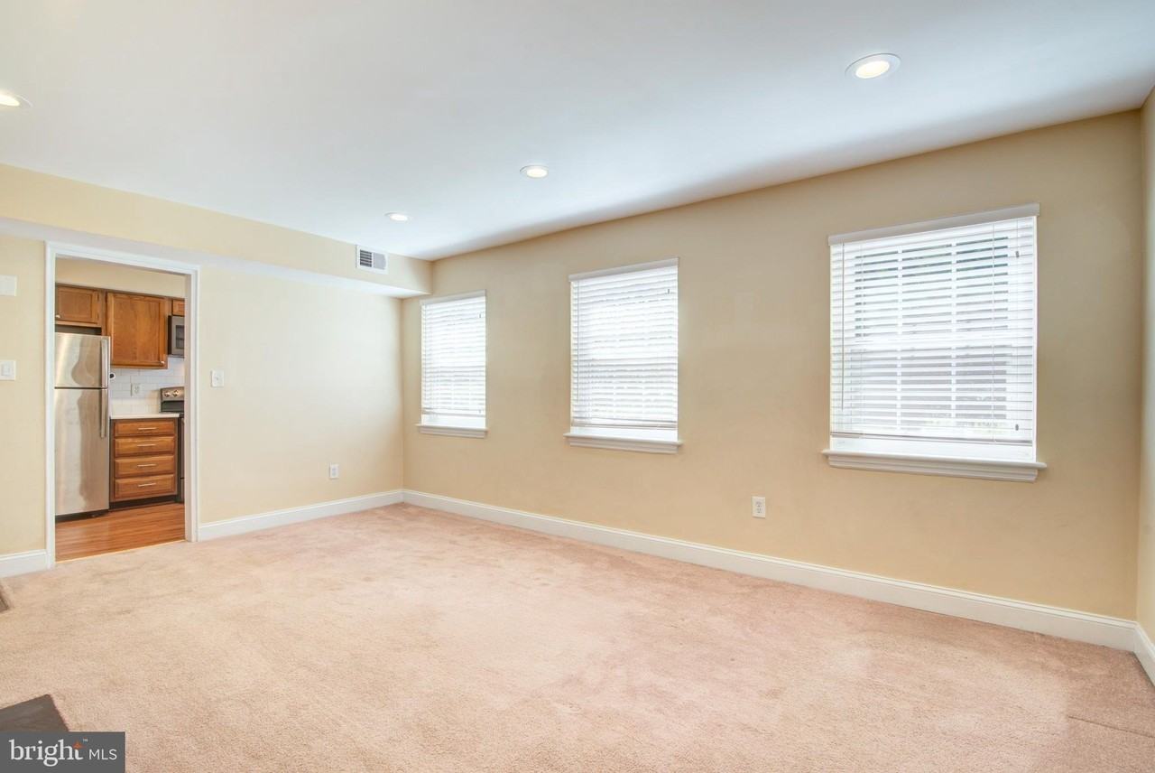 2100 N Scott St #103 - Photo 6 of 27