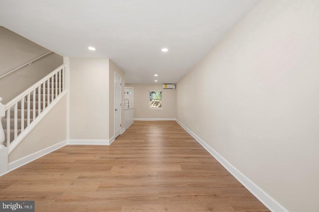 2907 16th Rd S Apt B #2907B - Photo 4 of 24