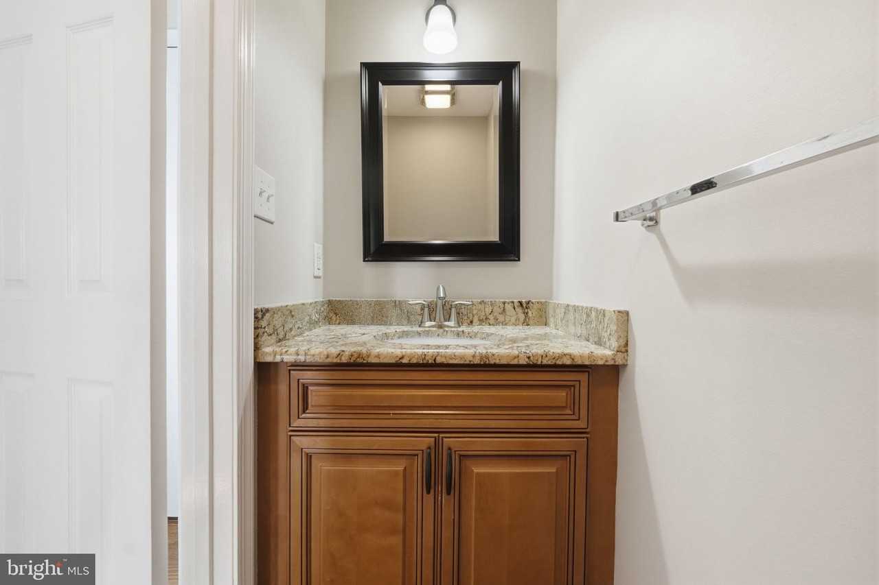 7978 Revenna Ln - Photo 6 of 24