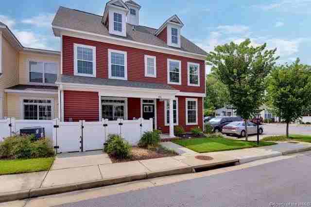 406 Promenade Ln - Photo 2 of 44