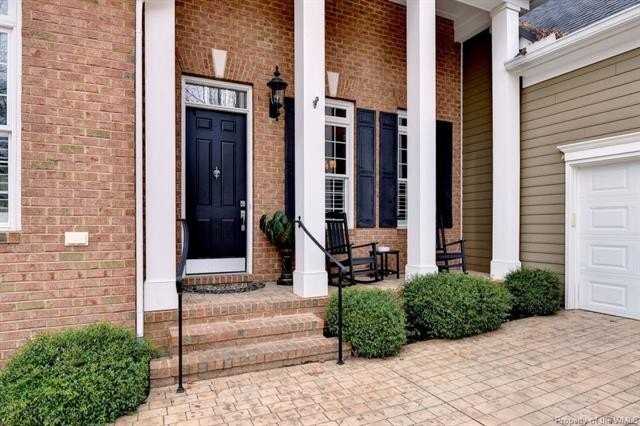 160 Broadmoor - Photo 3 of 50