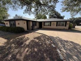8 Brandy Ln - Photo 1 of 1