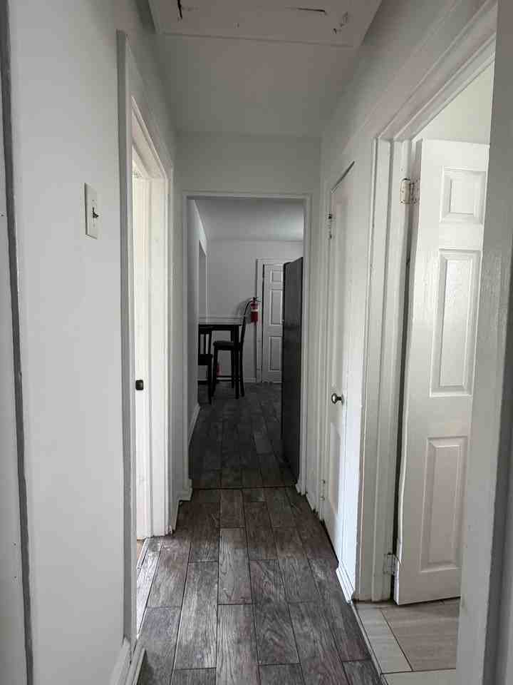 273 Netherwood Ave - Photo 5 of 7