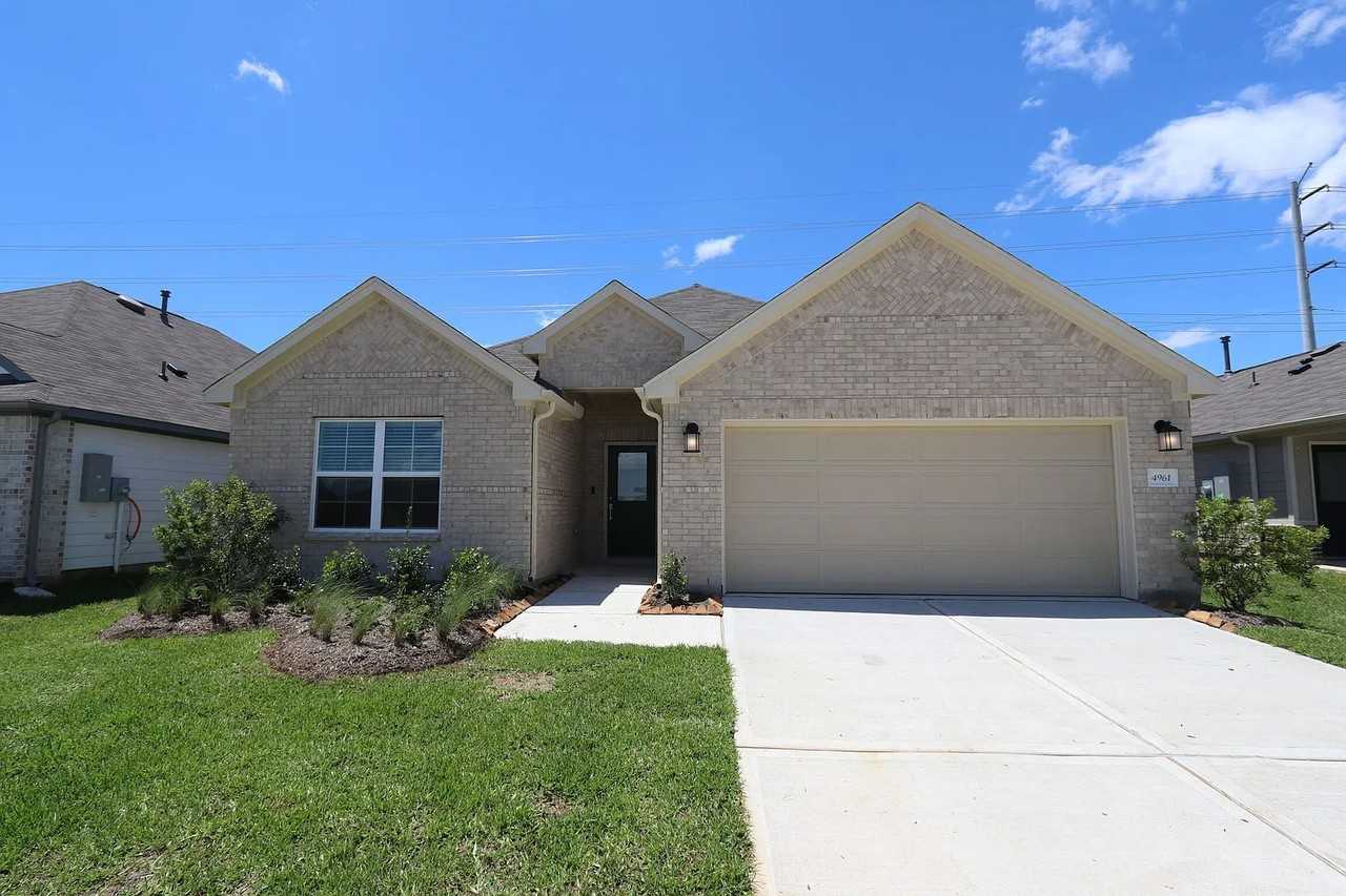 4961 Perennial Ln #1