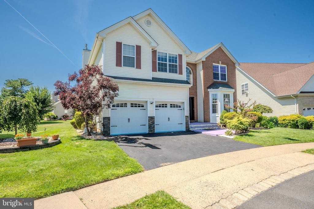 8 Jumping Brook Ct - Photo 3 of 50
