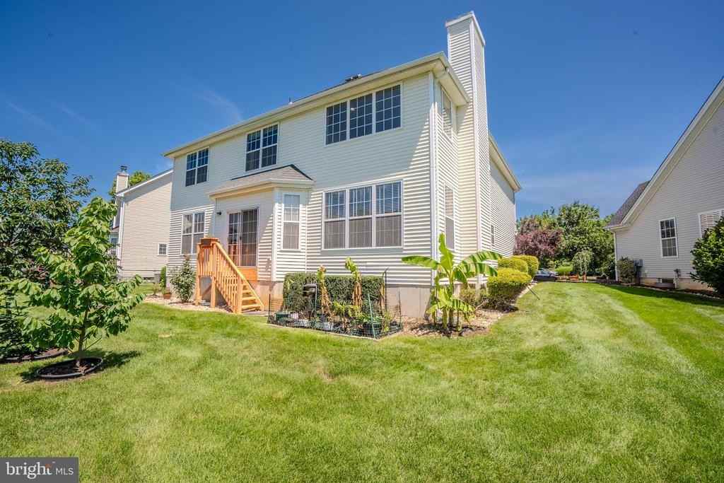 8 Jumping Brook Ct - Photo 7 of 50