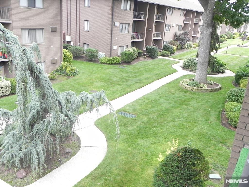 460C Liberty St - Photo 6 of 16