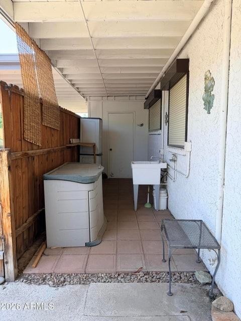 1441 E Maryland Ave - Photo 5 of 15