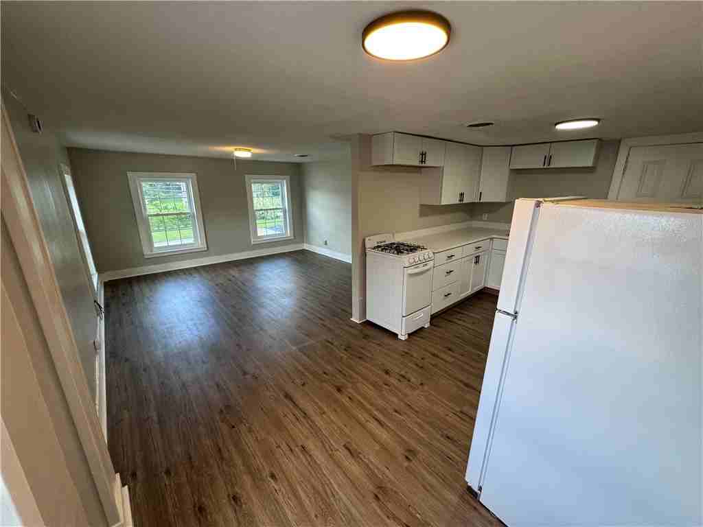 5711 W Henrietta Rd - Photo 4 of 10