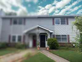 featured image of 348 Oakland Rd #1