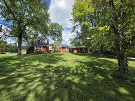 featured image of 117 Bradshaw St #1