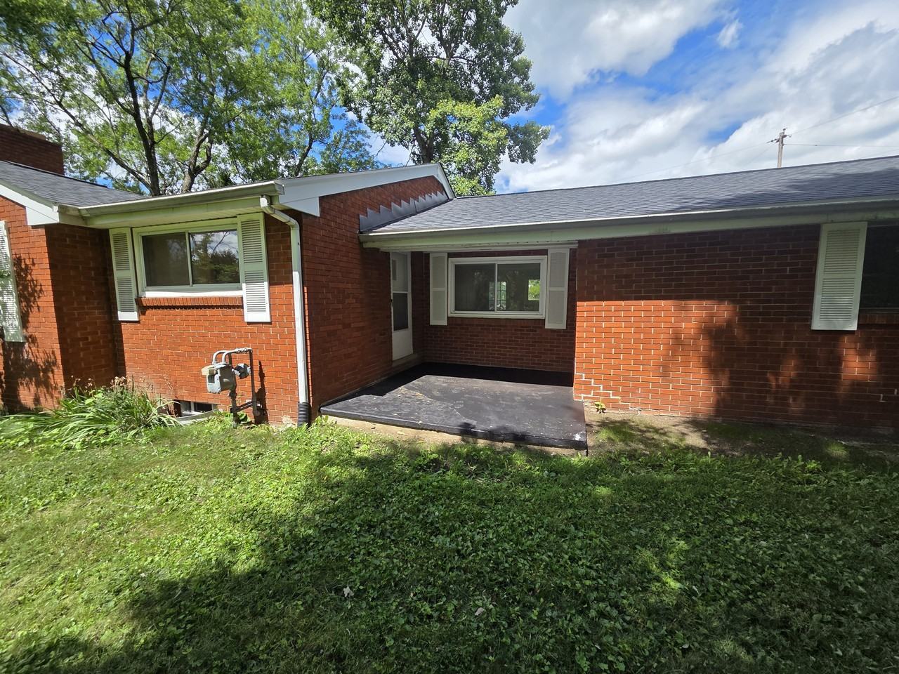 117 Bradshaw St #1 - Photo 3 of 17