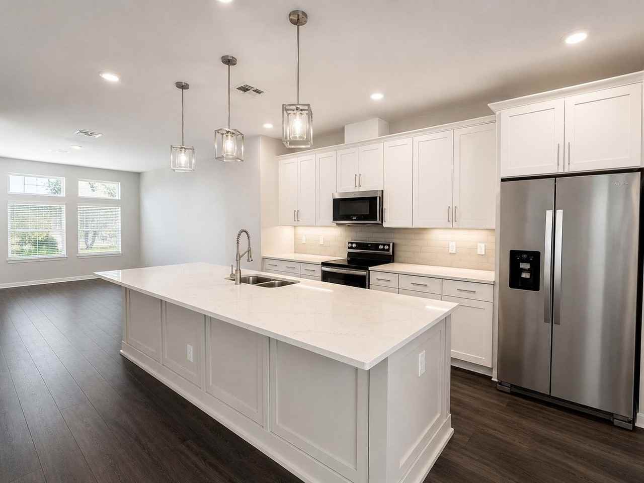 12850 Gabor Ave - Photo 3 of 16