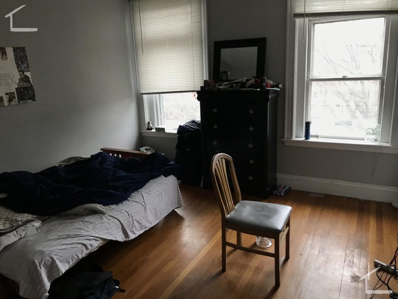 1905 Beacon St - Photo 3 of 7