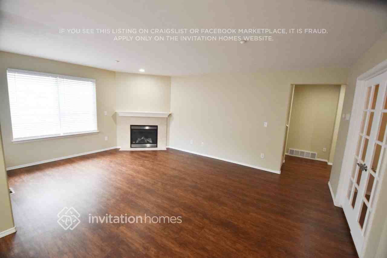 12823 15th Pl W - Photo 3 of 17