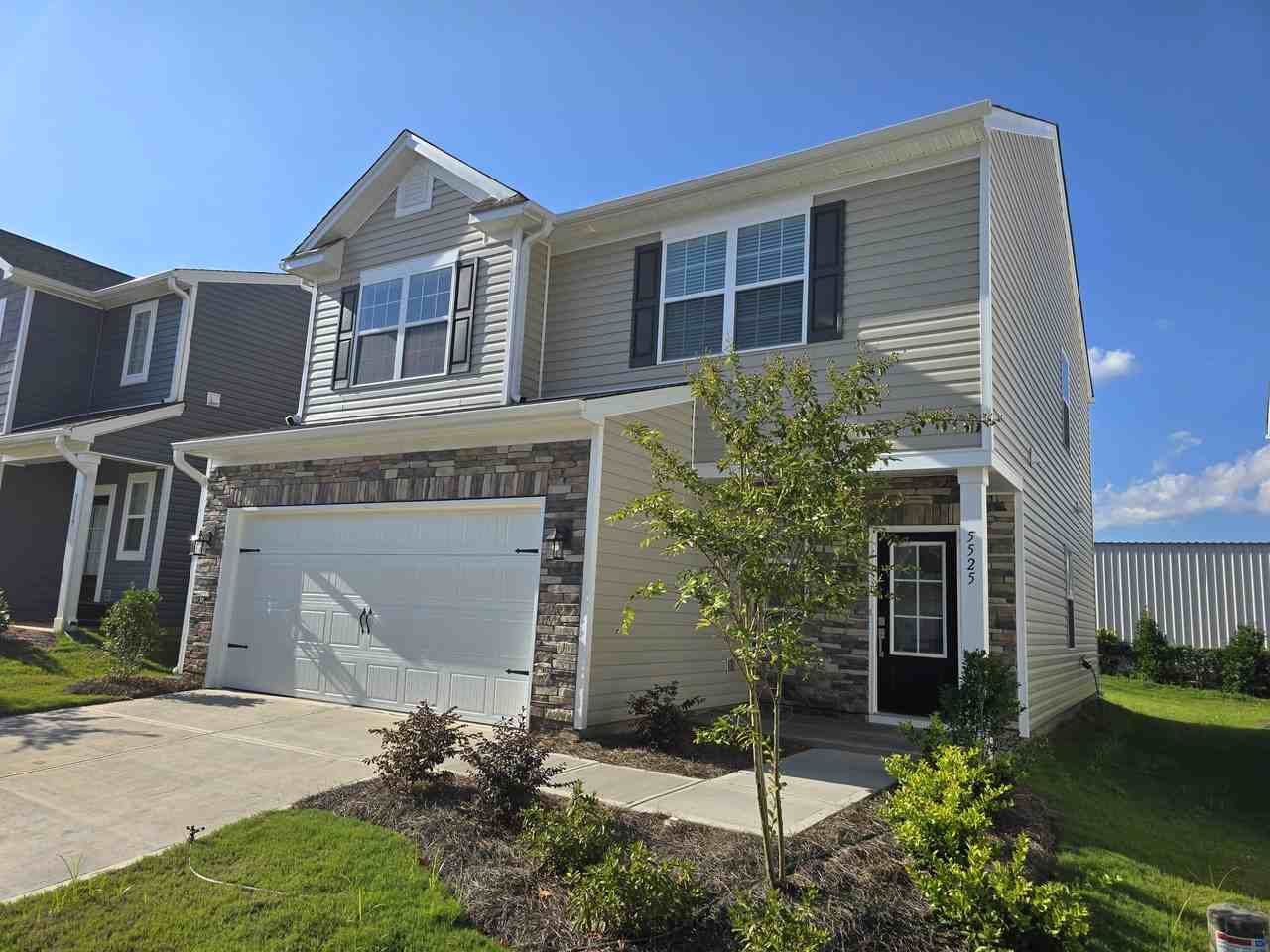 5525 Hydrangea St #1 - Photo 2 of 31