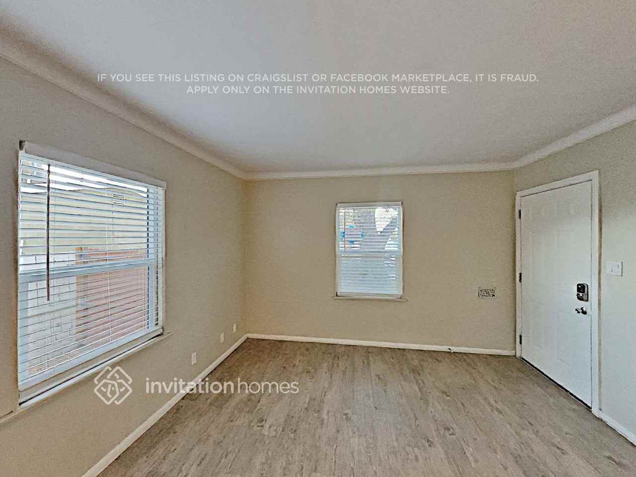 814 N Alexander St - Photo 3 of 6