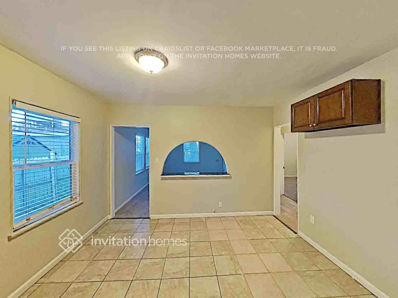 814 N Alexander St - Photo 4 of 6