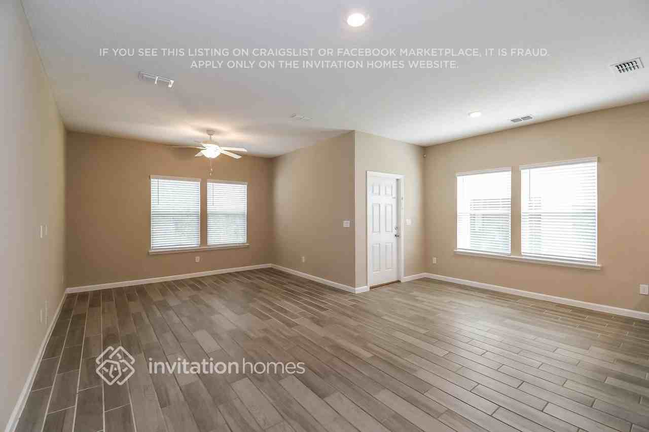 345 Cherry Ridge Dr - Photo 4 of 20