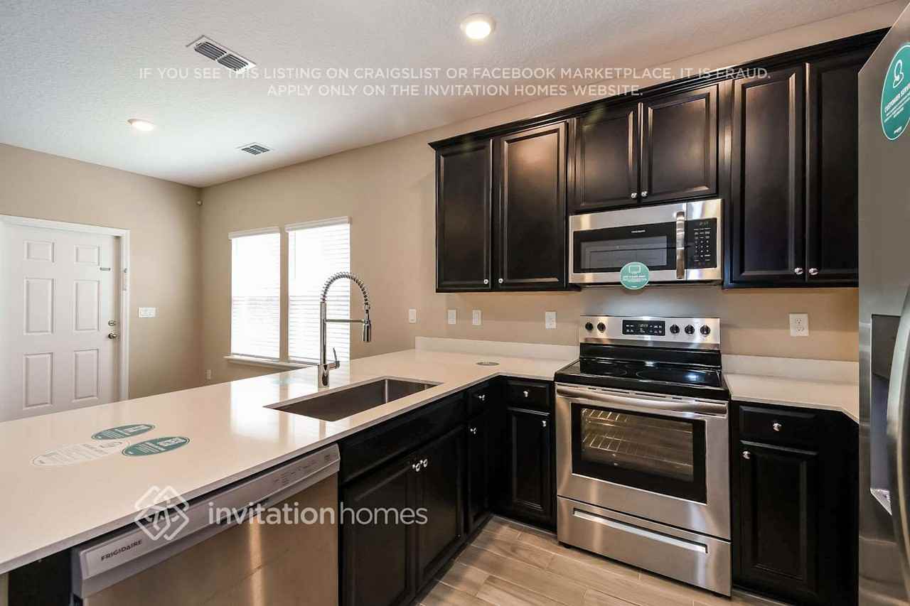 345 Cherry Ridge Dr - Photo 6 of 20