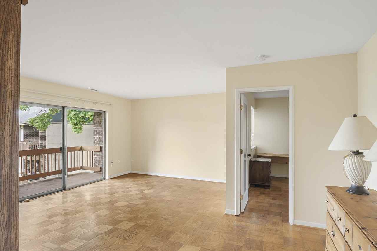 5019 Green Mountain Cir #6 - Photo 4 of 26