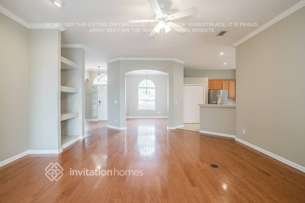 632 W Johns Creek Pkwy - Photo 4 of 21