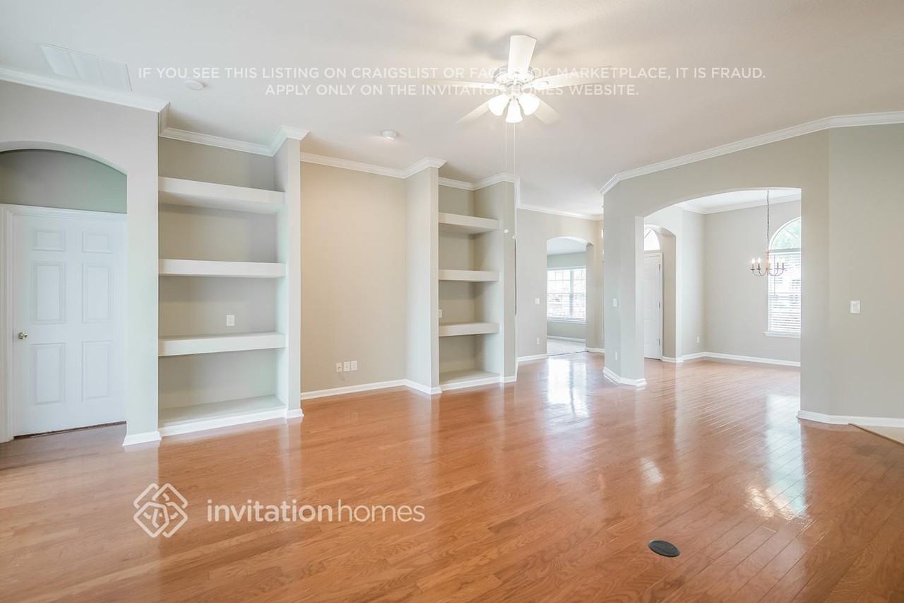 632 W Johns Creek Pkwy - Photo 5 of 21
