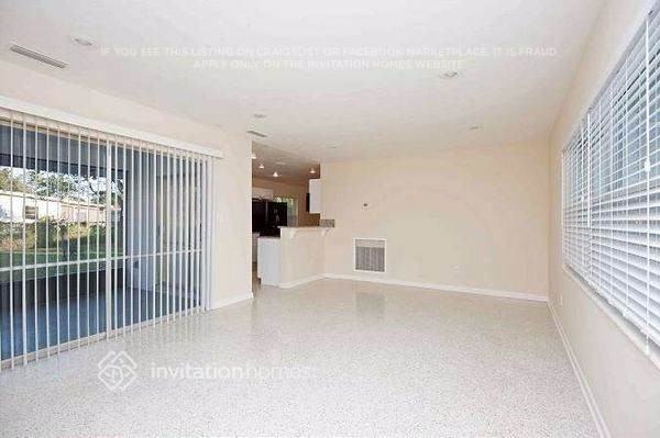 1710 Puritan Ave - Photo 2 of 18