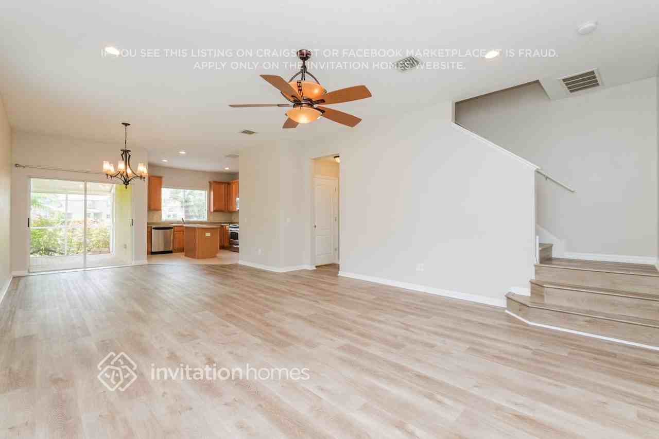 17513 Stinchar Dr - Photo 3 of 17
