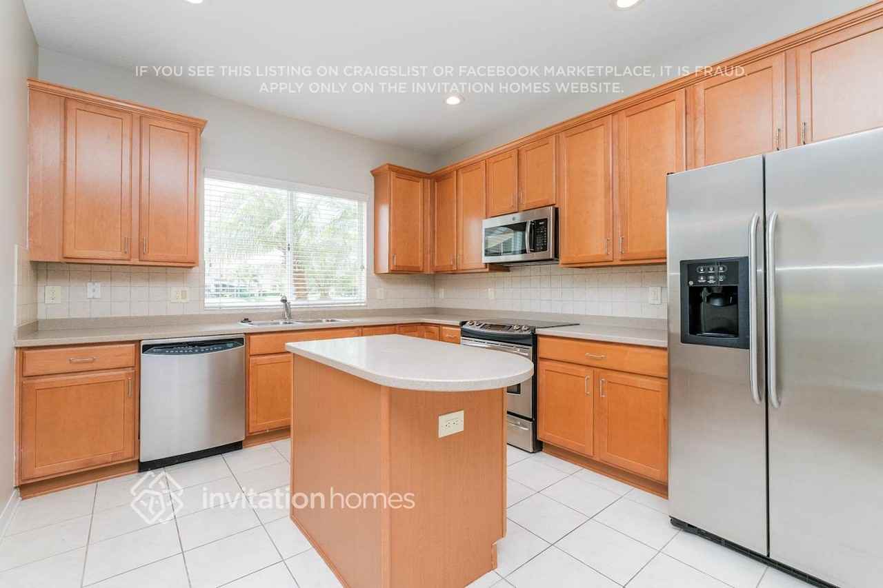 17513 Stinchar Dr - Photo 4 of 17