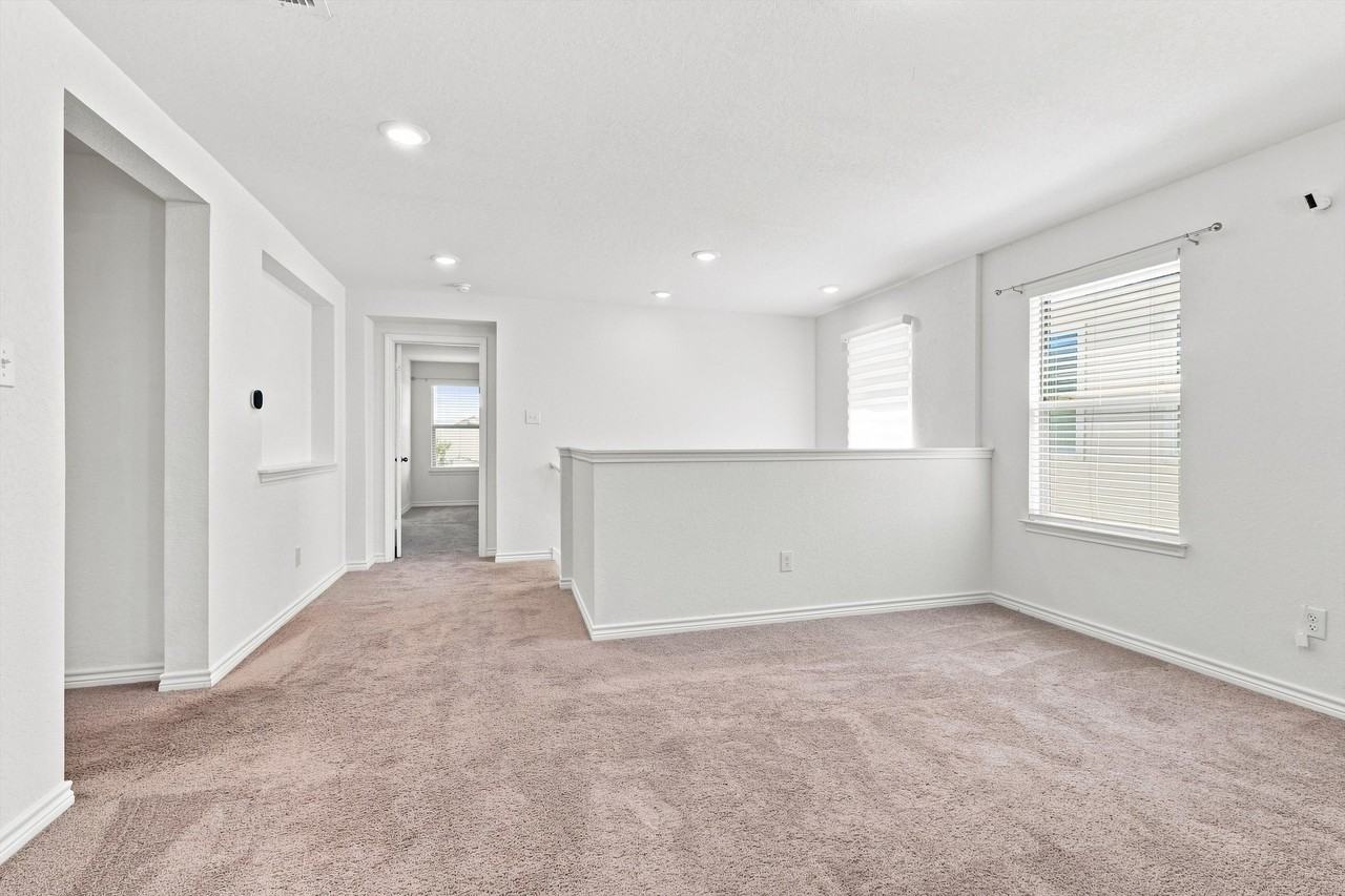 3802 Putnam Flds #1 - Photo 7 of 10