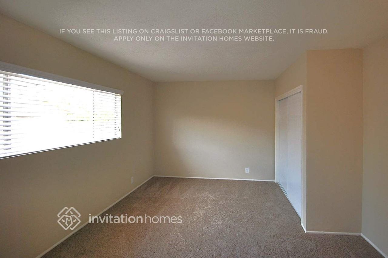 1613 W 49th St - Photo 7 of 15
