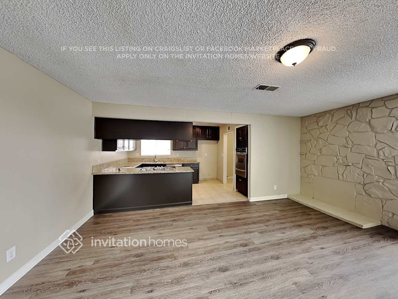 1406 E Elsmere Dr - Photo 6 of 17