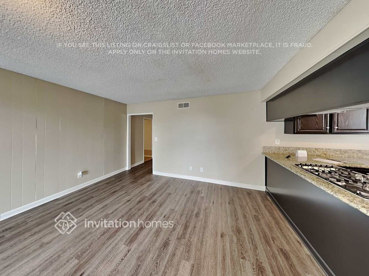 1406 E Elsmere Dr - Photo 7 of 17