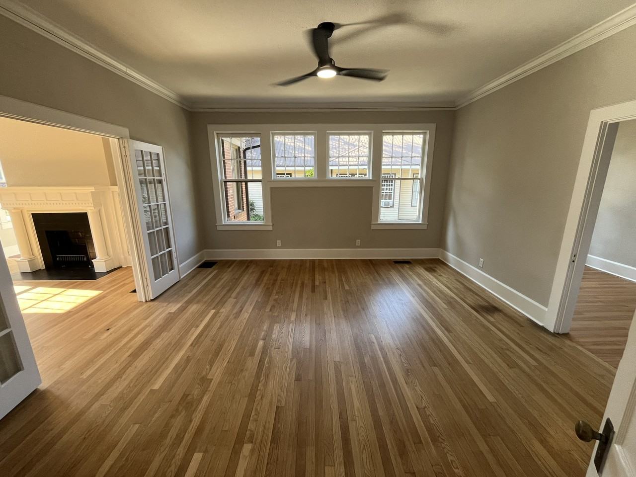 406 S Lewis St #1 - Photo 5 of 19