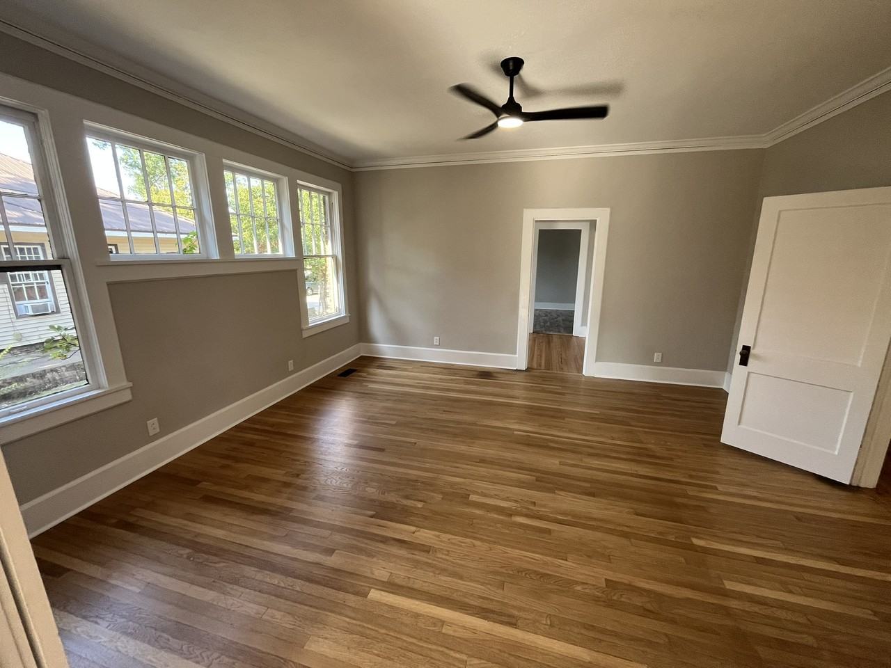 406 S Lewis St #1 - Photo 6 of 19