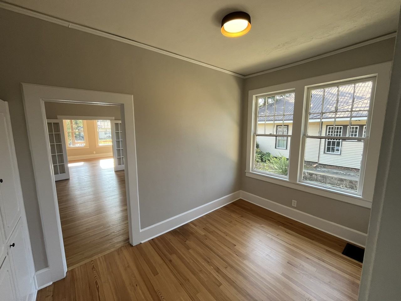 406 S Lewis St #1 - Photo 7 of 19