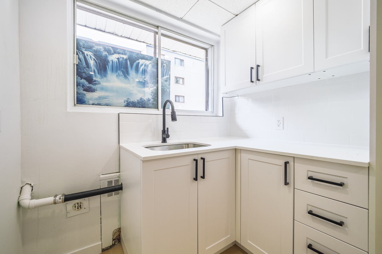 8281 Av Des Vendéens — photo 2