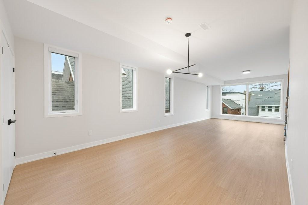 49 Grosvenor - Photo 4 of 28