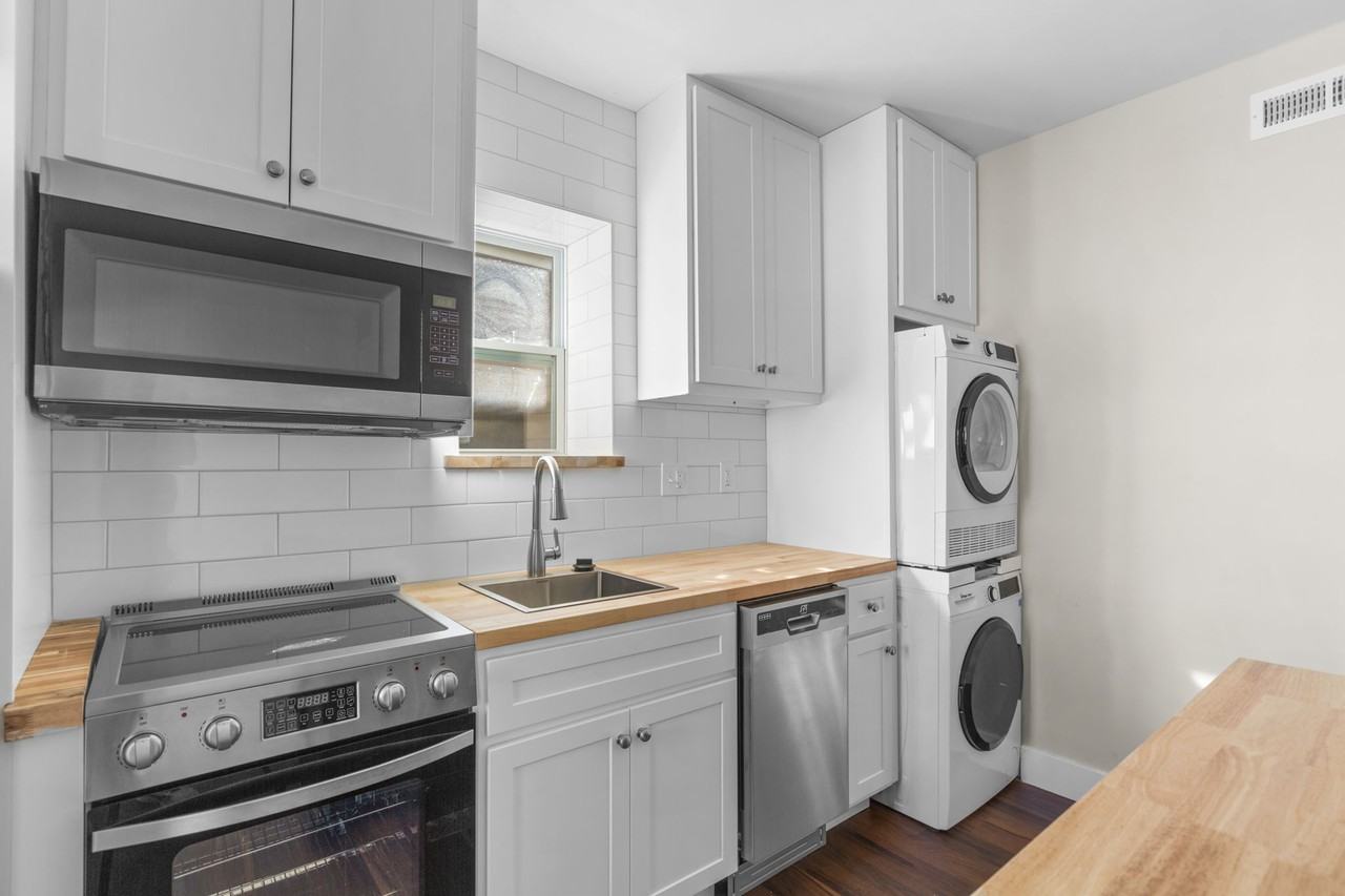 4949A Oleatha Ave #4949A - Photo 5 of 16