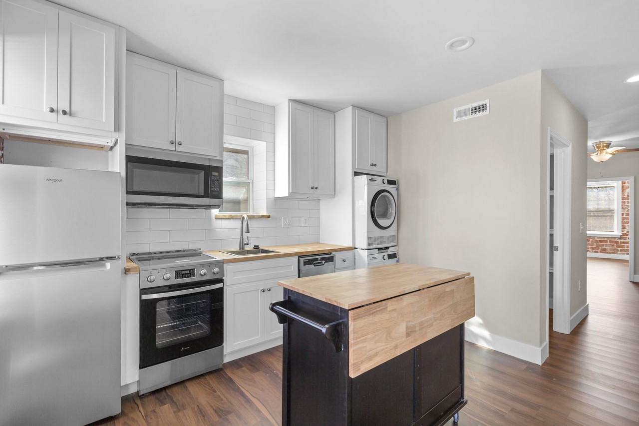 4949A Oleatha Ave #4949A - Photo 6 of 16