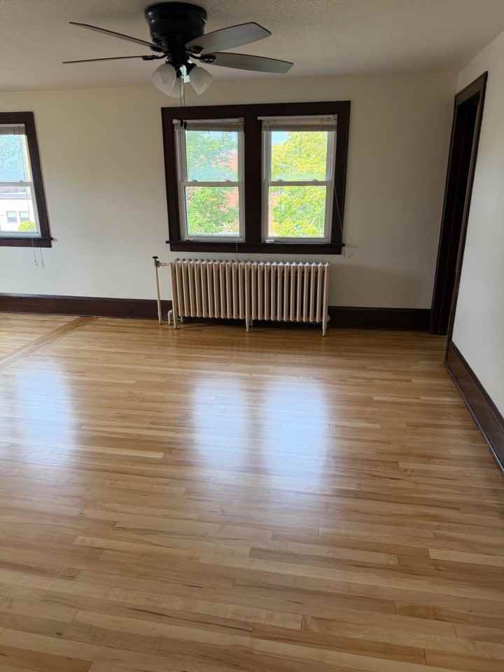 515 N Dewey St #B - Photo 5 of 11