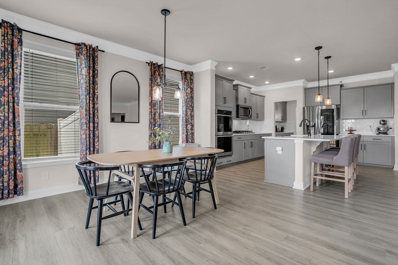 16 Daybreak Pl #1 - Photo 4 of 10