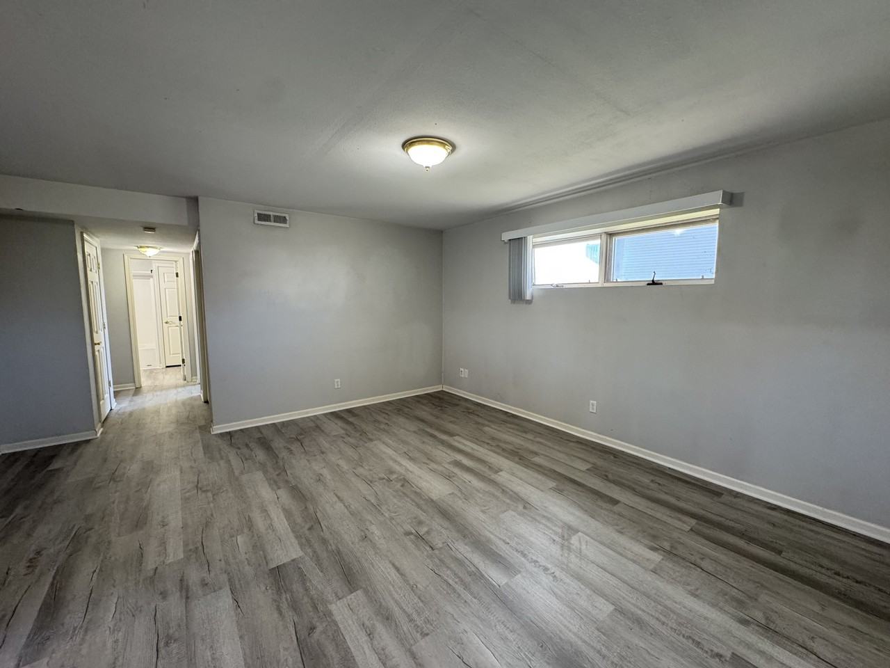 398 W Ash St #A - Photo 2 of 10