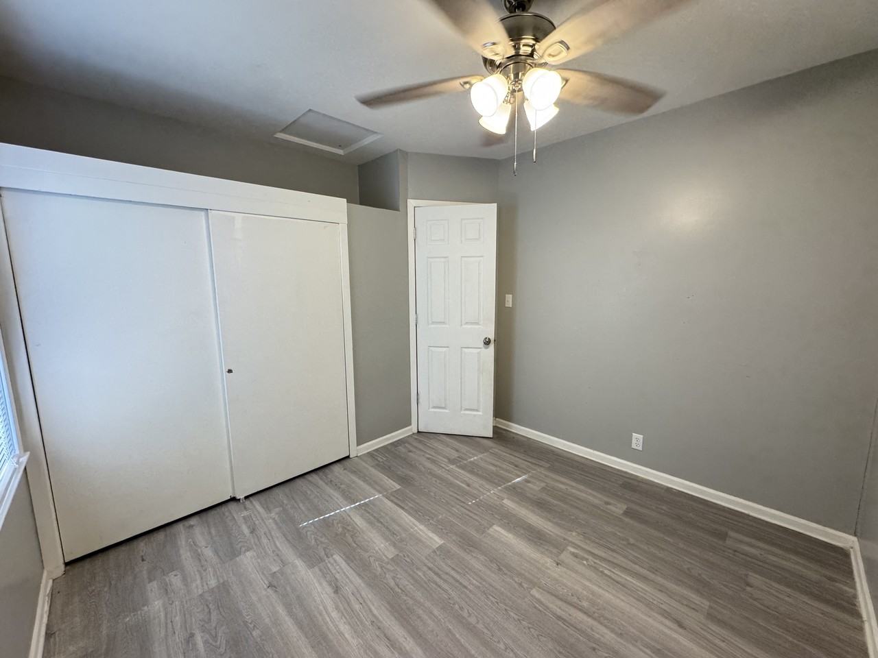 398 W Ash St #A - Photo 6 of 10