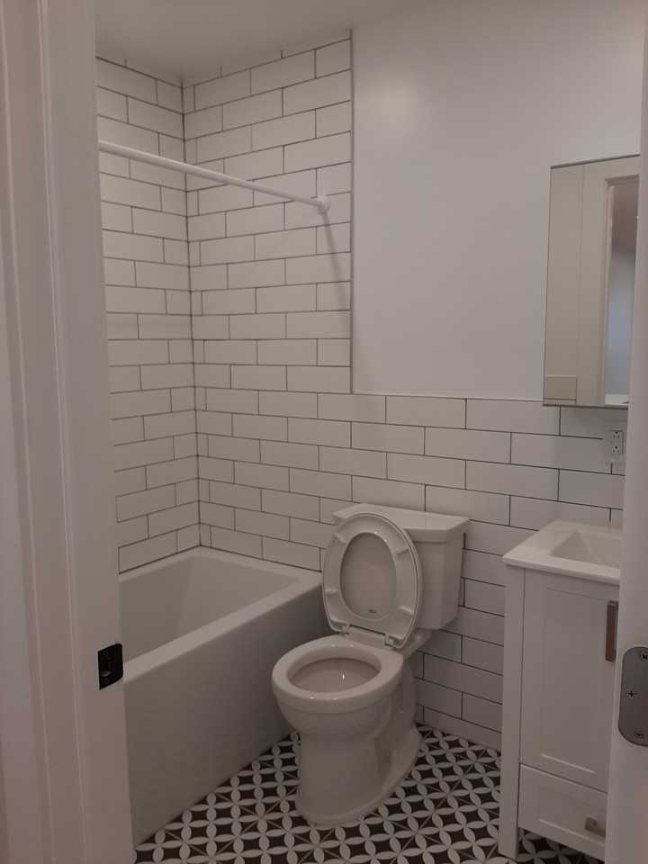 1085 Rue Mistral — photo 3